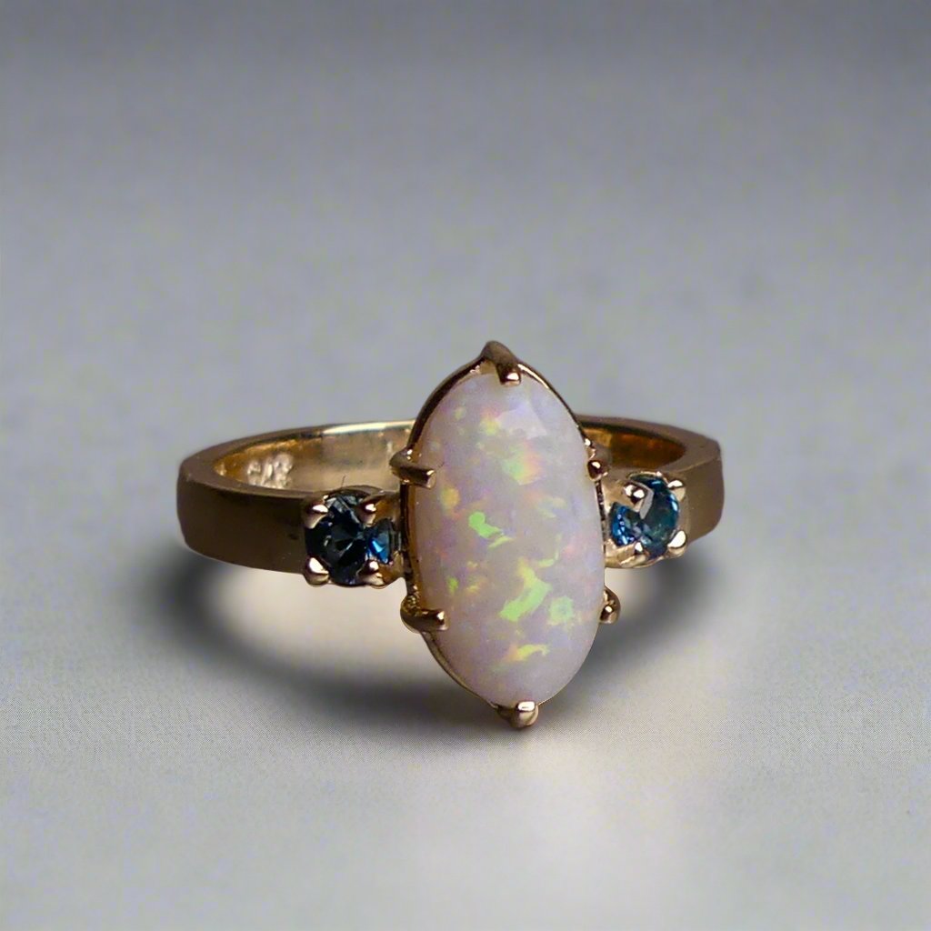 Sensational 9k Gold Coober Pedy Australian Opal Ring