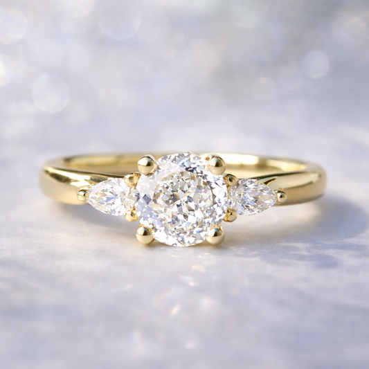Luxury 14K Gold Diamond Three Stone Engagement Ring