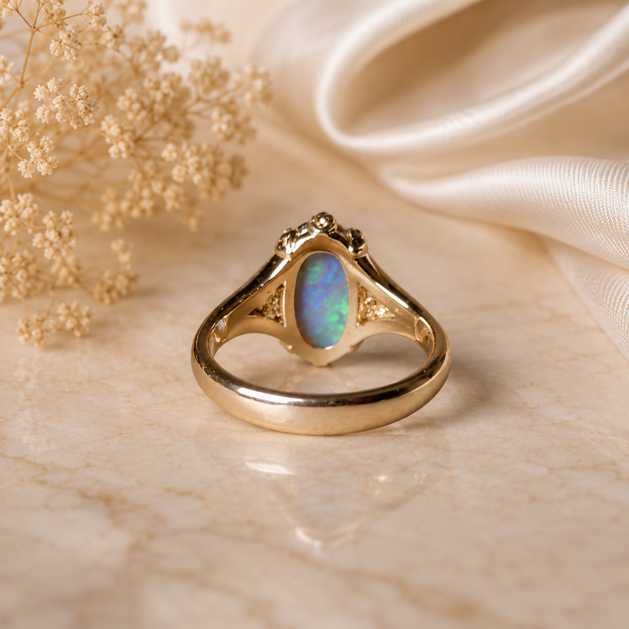 Stunning 10K Gold Australian Crystal Opal & Sapphire Ring