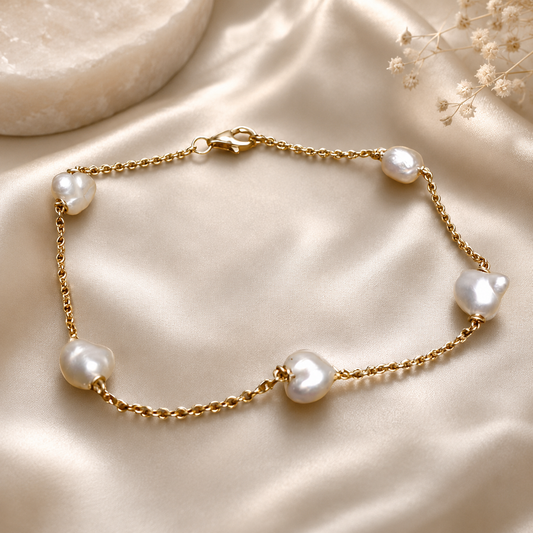 Elegant Keshi Pearl 9k Gold Bracelet