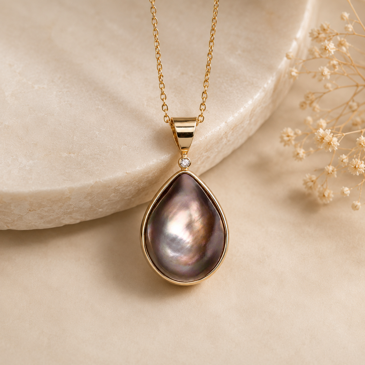 Stunning Australian Abrolhos Island South Sea Mabe Black Pearl 9k Gold Pendant