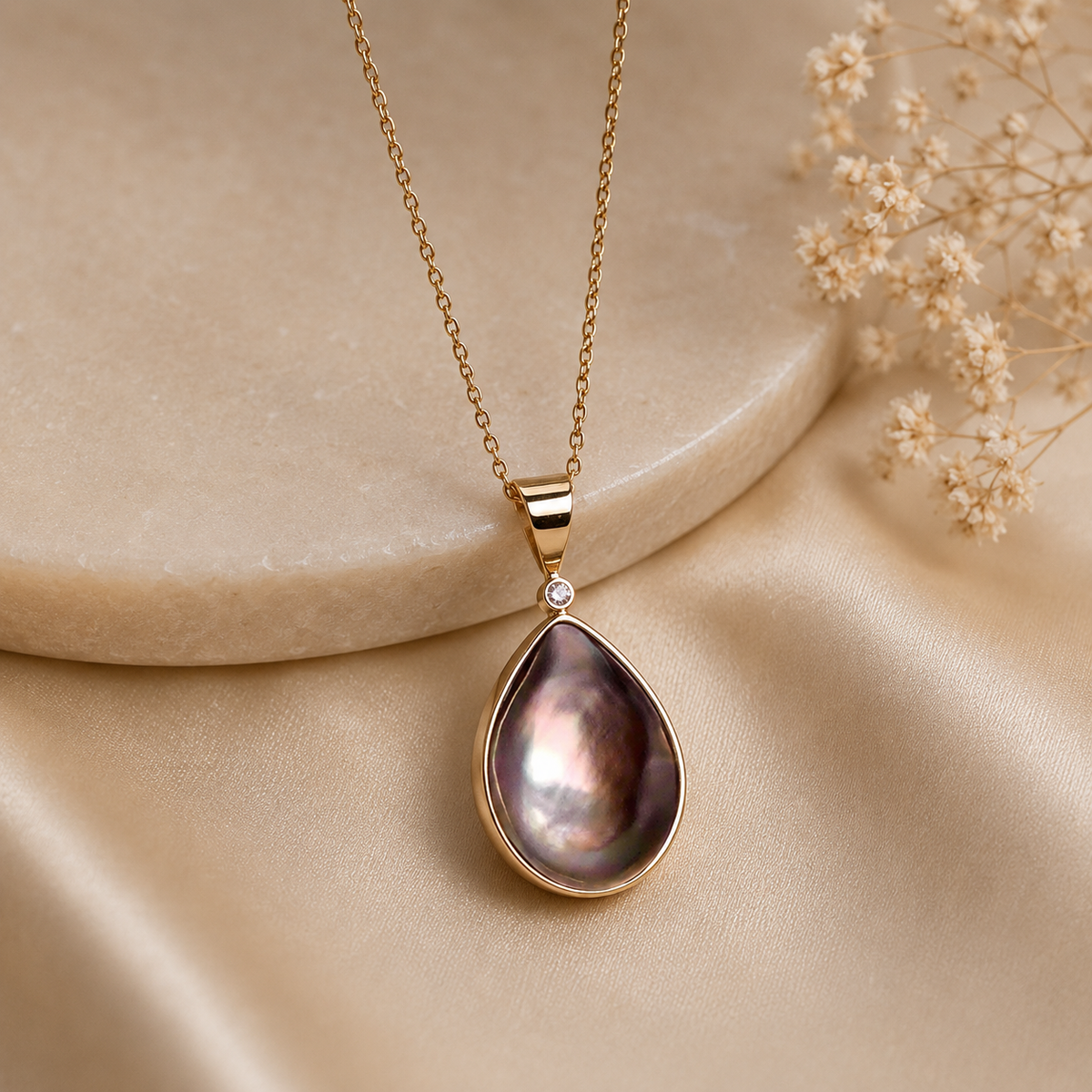 Stunning Australian Abrolhos Island South Sea Mabe Black Pearl 9k Gold Pendant