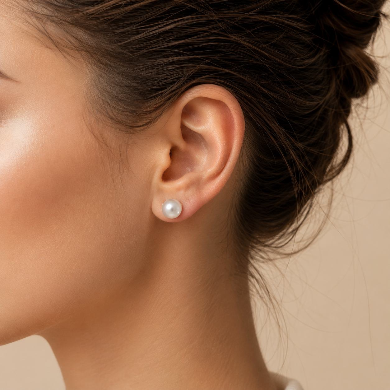 Beautiful South Sea Pearl 9k Gold Stud Earrings