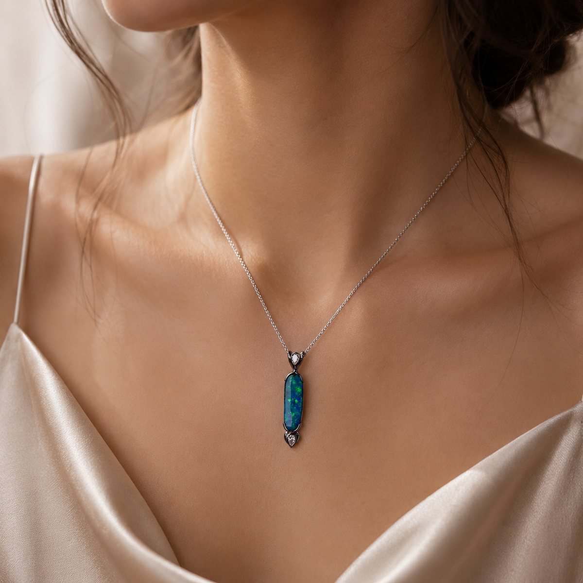 Stunning 18k White Gold Australian Boulder Opal Pendant