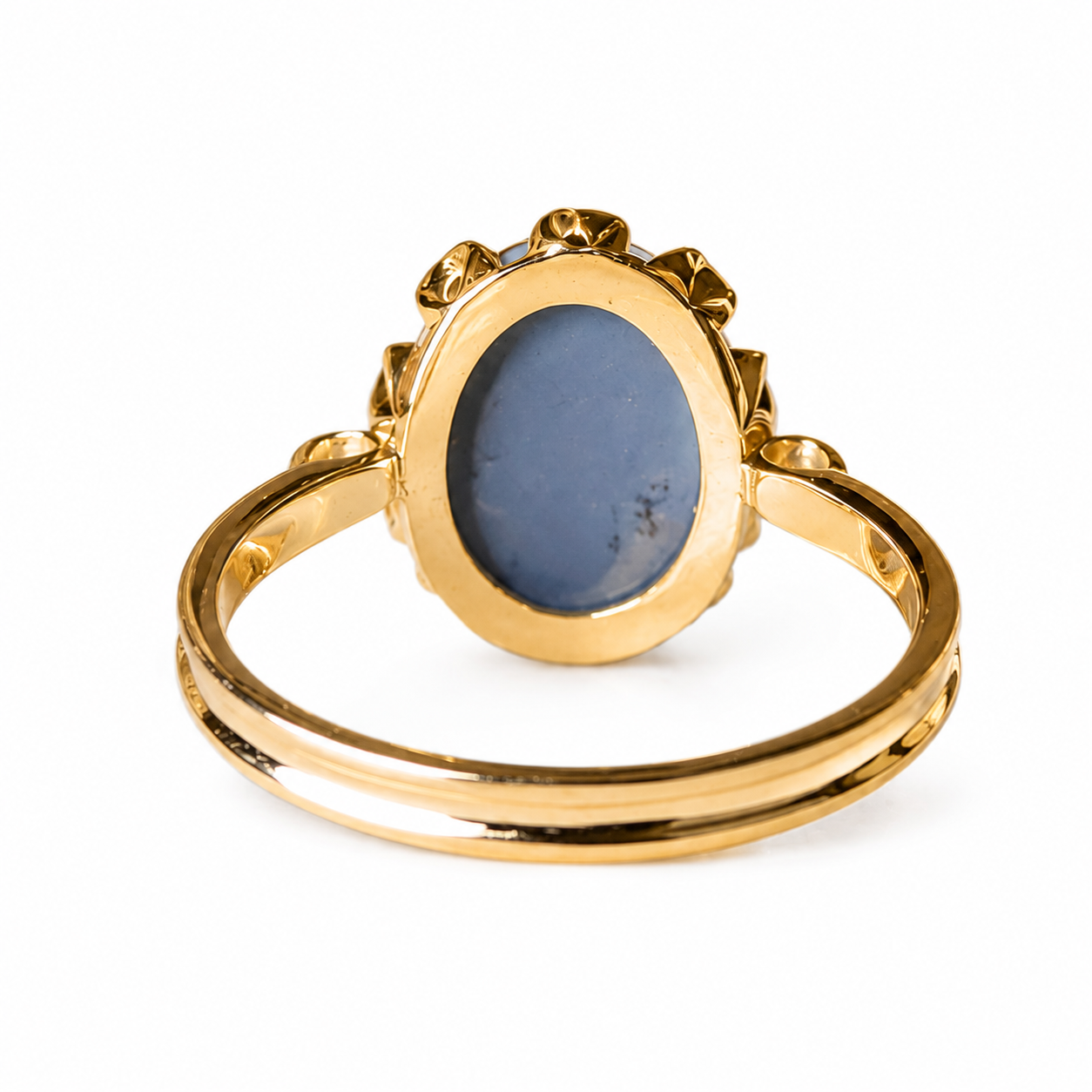 Beautiful 10k Gold Australian Blue-on-Black Opal Ring