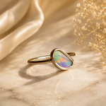 Elegant 9k Gold Australian Crystal Opal Ring