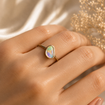 Elegant 9k Gold Australian Crystal Opal Ring