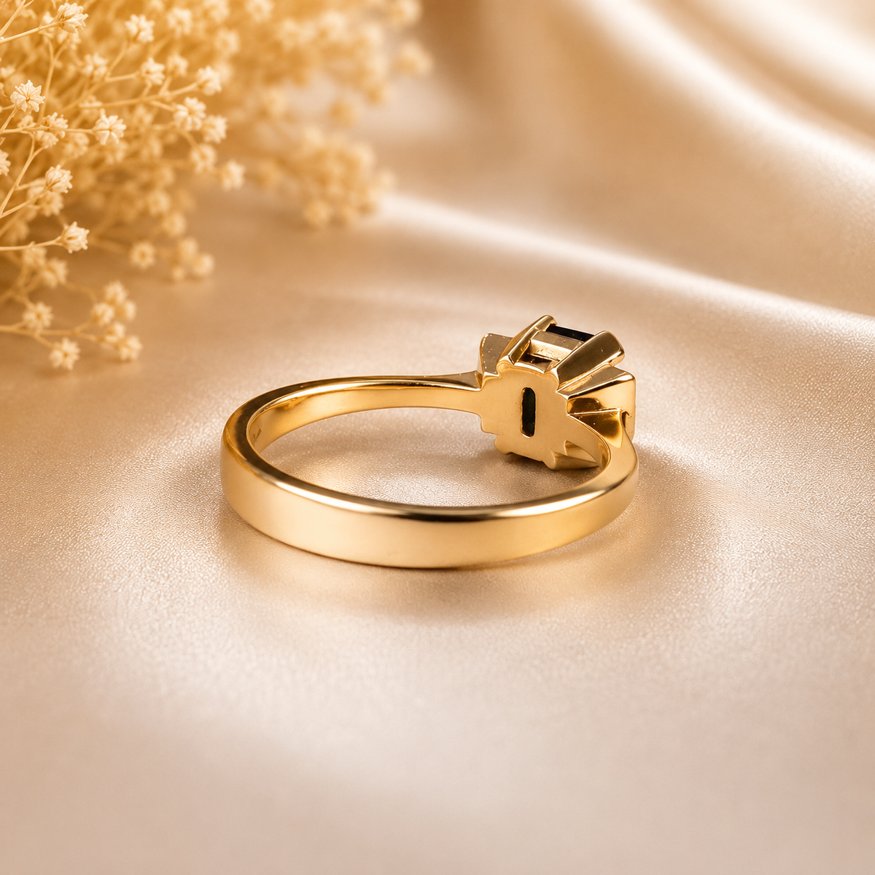 Elegant 10k Gold Australian Sapphire & Diamond Ring