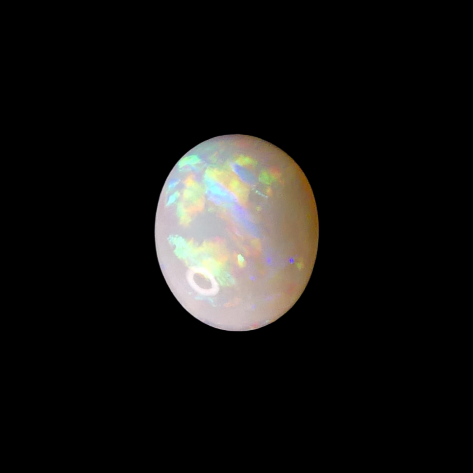 This 2.5ct Coober Pedy Opal features vibrant flashes of green, purple, and red in a directional display of color. A luxurious addition to any collection, this opal captures the natural wonder of opals

Origin- Ethically Mined in Coober Pedy Australia

Opal weight- 2.5ct Coober Pedy Opal- Directional Colour

Size- 11.4 x 9.5 x 4mm

Ready to be set into your custom piece of jewellery.
