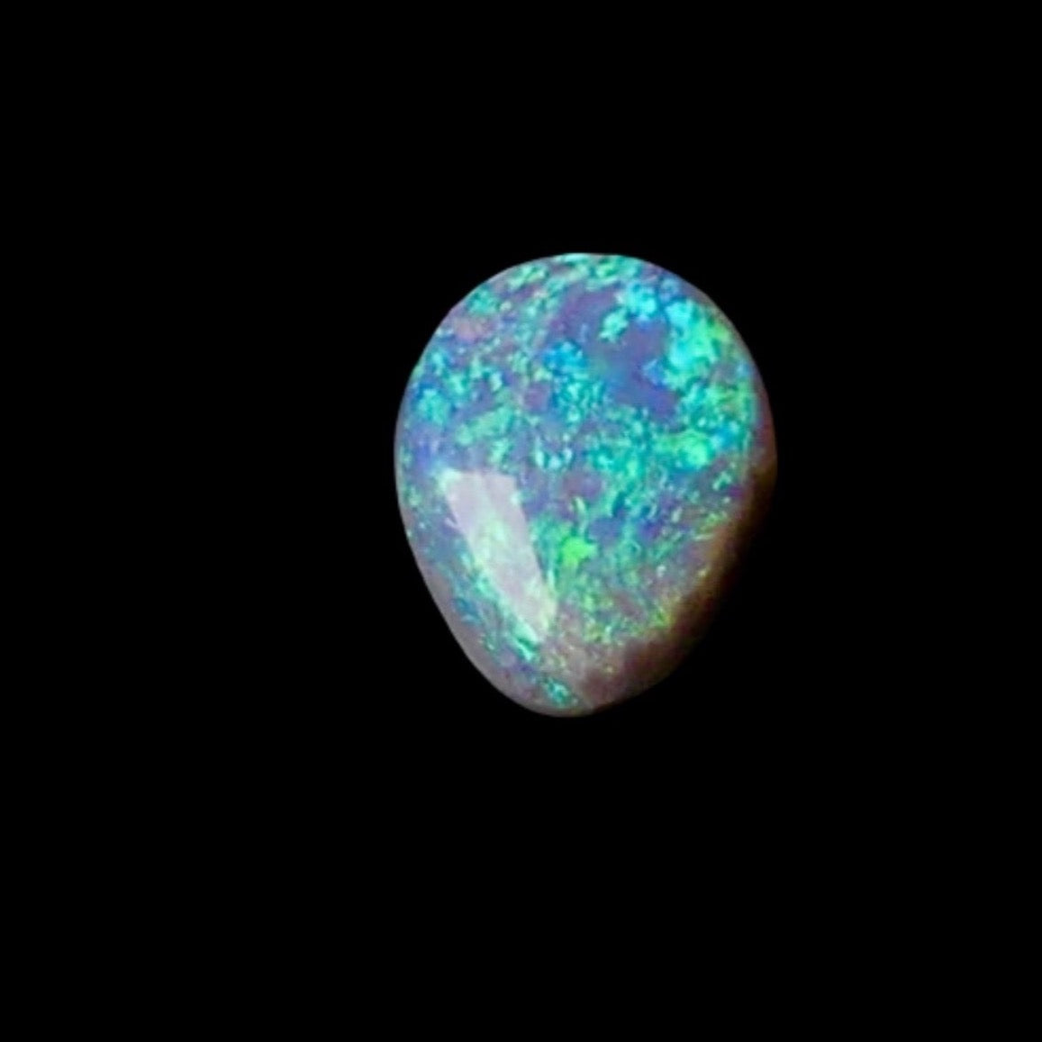 Experience the stunning 1.1ct Lightning Ridge Australian Opal's captivating play of color. This high-quality gemstone is ideal for a one-of-a-kind, attention-grabbing ring. Impress and stand out with this exceptional opal.

Origin- Lightning Ridge Australia

Opal Weight- 1.1ct Lightning Ridge Australian Opal

Size- 8 x 6 x 4mm

Body Tone- N6

Cut- Freeform Cabochon

Treatments- None- 100% solid Australian Opal

Perfect Ring stone for your next jewellery setting.