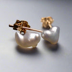 Elevate any outfit with our Elegant Keshi Pear 9k Gold Earrings. Crafted with expert precision and featuring stunningly unique Keshi pearls, these earrings are the perfect blend of timeless elegance and modern luxury. Add a touch of sophistication to your look.

Pearl- Keshi Saltwater Pearl

Setting- Handcrafted 9k Gold Stud Earrings

Handcrafted By Australian Artisans