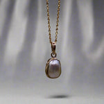 Elevate your style with our Stunning Keshi Pearl 9k Gold Pendant. Crafted with expert precision and adorned with a exquisite Keshi pearl, this pendant exudes elegance and sophistication. Made with high quality 9k gold, it's a timeless piece that adds a touch of luxury to any outfit.

Pearl- Keshi Saltwater Pearl

Setting- Handcrafted 9k gold

Chain- 9k Gold 45cm in length

Handcrafted By Australian Artisans