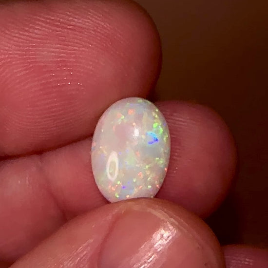 Unleash the magic of this 4ct Coober Pedy Opal! This must-have gemstone boasts captivating colors and natural beauty, perfect for making a statement in any jewelry collection. Experience the mesmerizing display of rainbow hues 

Origin-Ethically Mined in Coober Pedy Australia

Opal weight- 4ct Coober Pedy Opal

Size- 14.7 x 10.5mm

Beautiful Opal ready to set into your personally designed Jewellery setting
